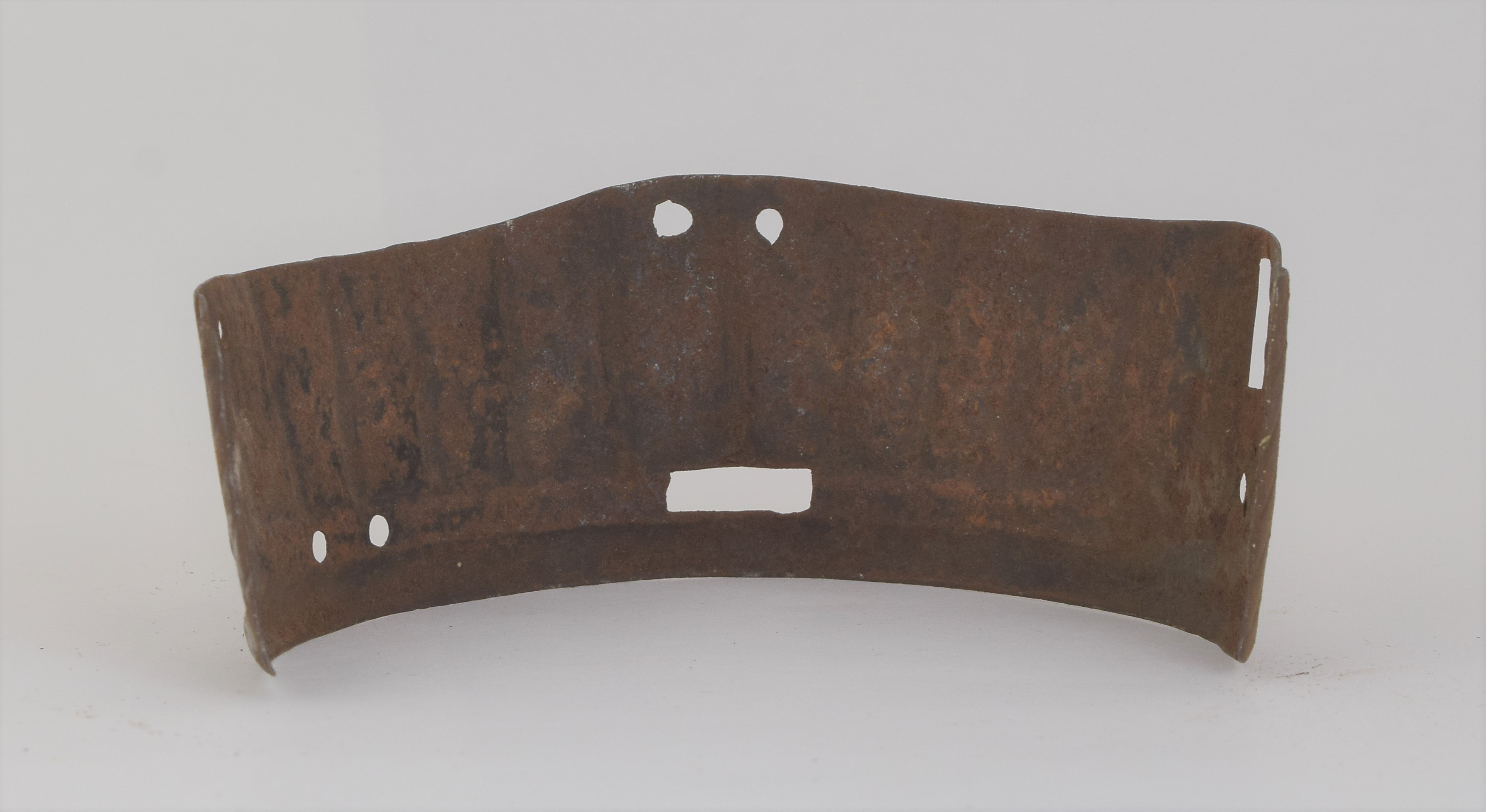 Terminal plate of a spaulder or pauldron - A-353-d-inside