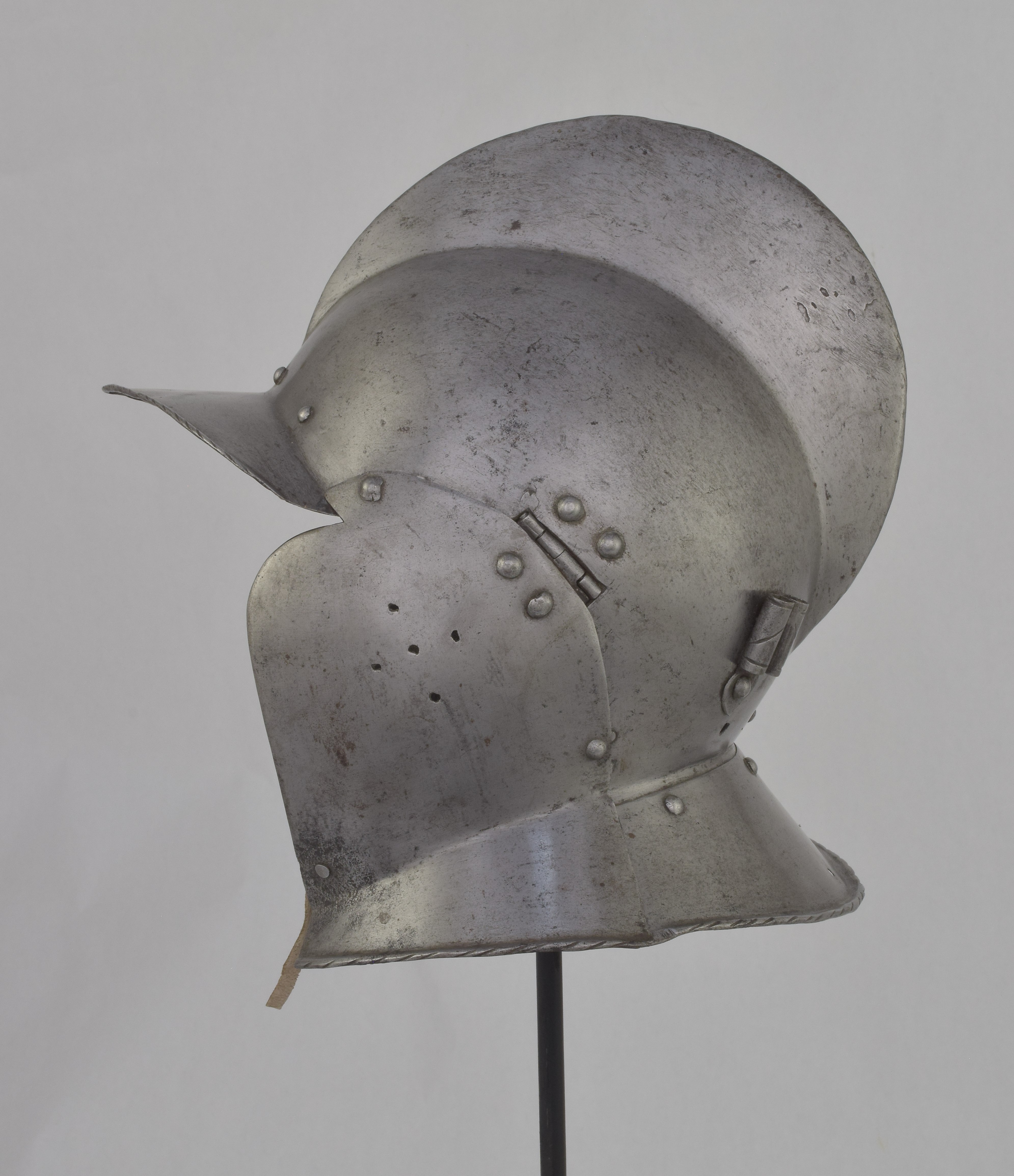 German Burgonet - A-5-left-side-a