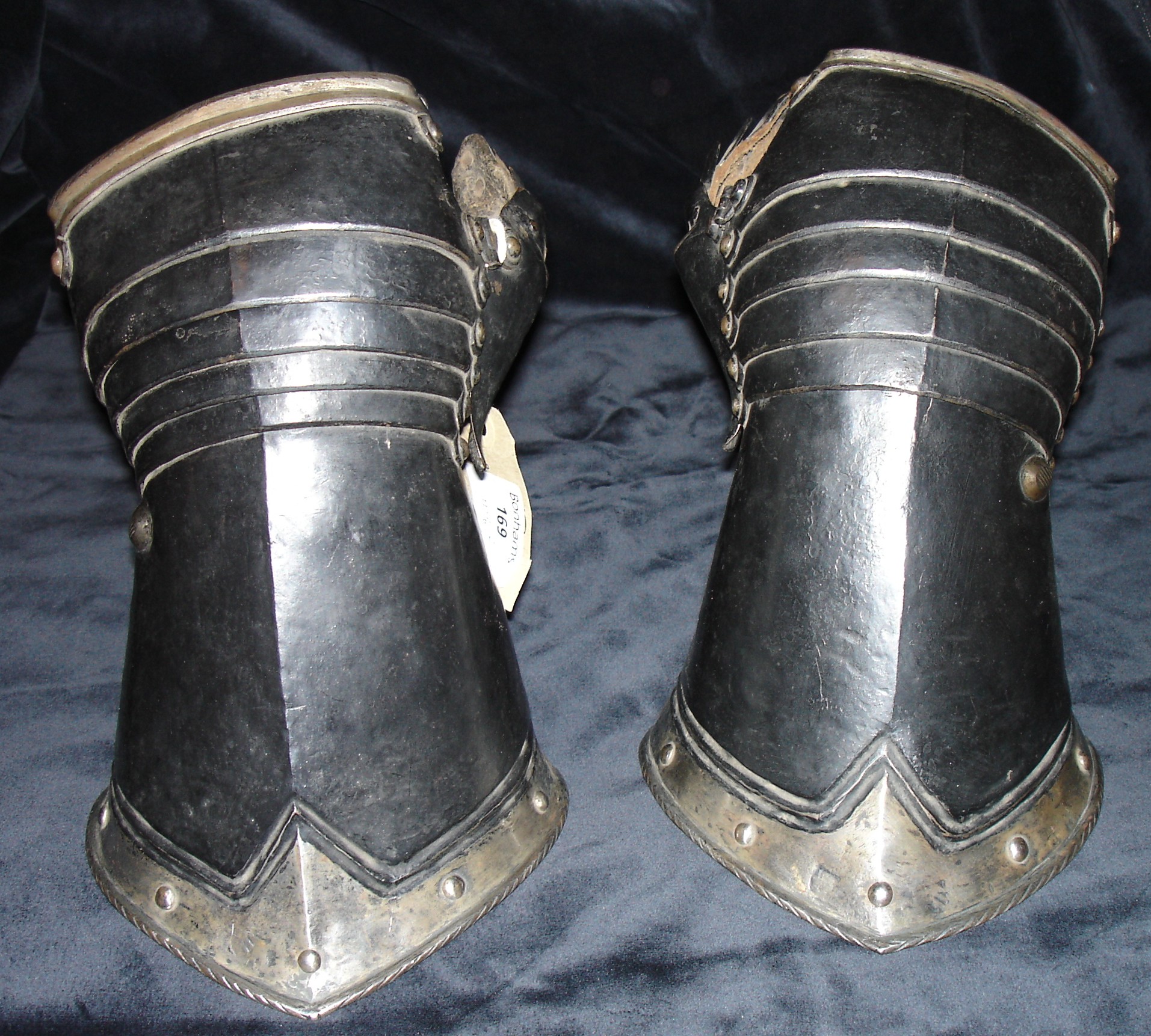 German Gauntlets