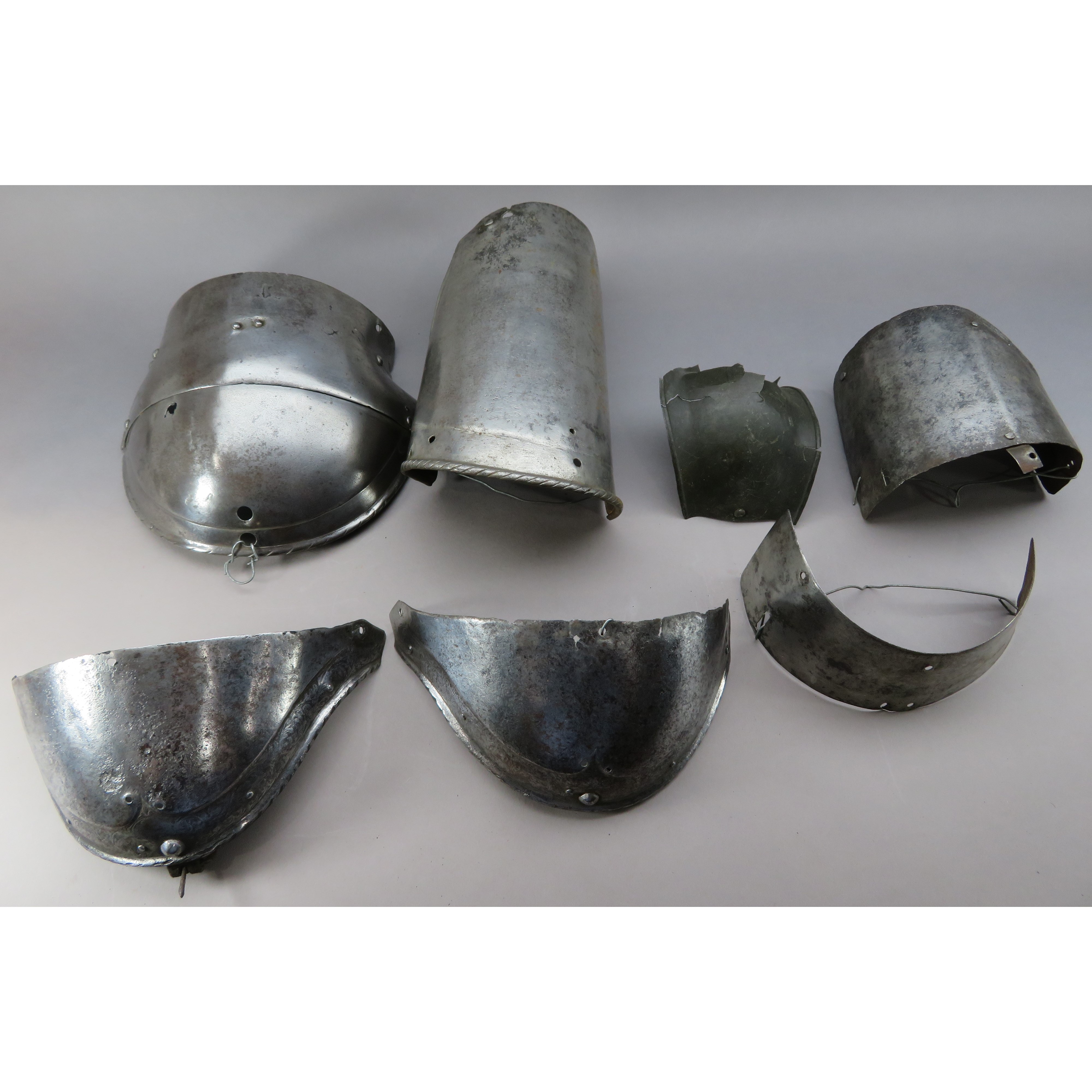 Lower arm lames from almain collar. - DelMar-june-2021-lot-87
