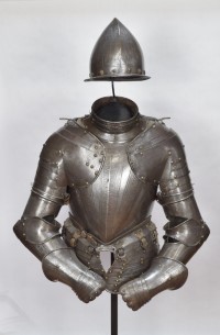 Italian Half Suit