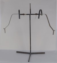 armature built to display gorget, breast, spaulders and elbows