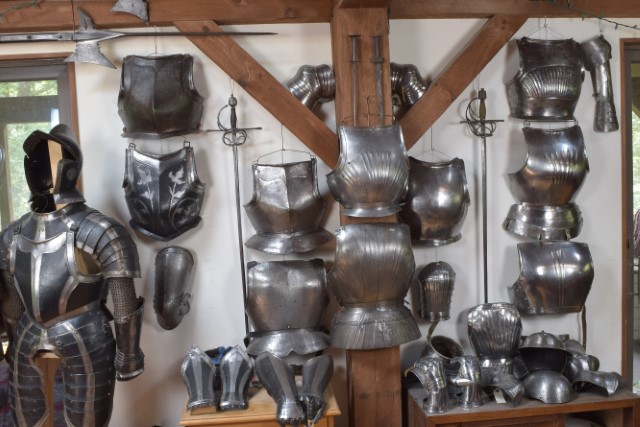 Armor in situ.